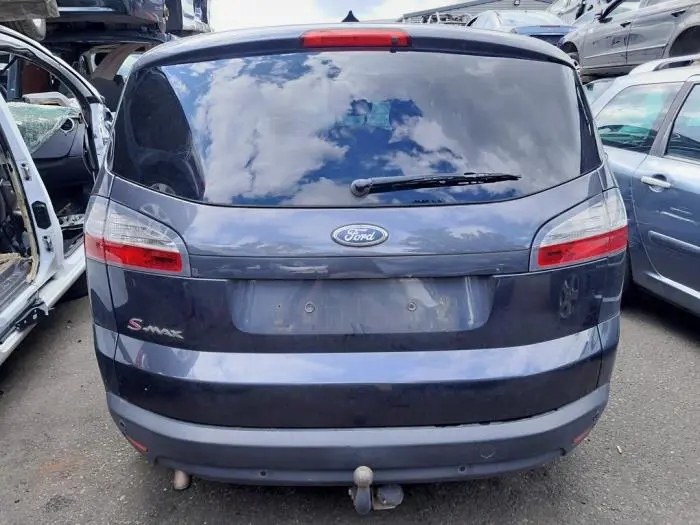 Luz trasera izquierda Ford S-Max