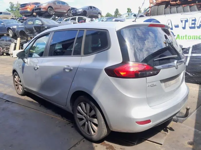 Puerta de 4 puertas izquierda detrás Opel Zafira C