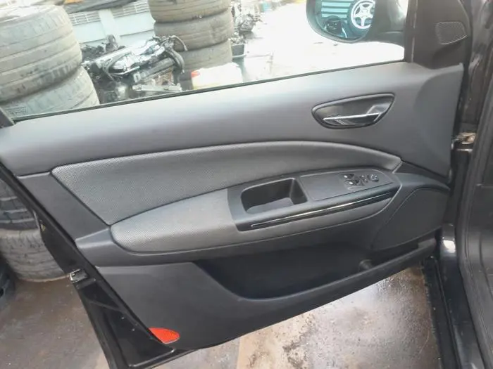 Tapizado de puerta de 4 puertas izquierda delante Fiat Bravo