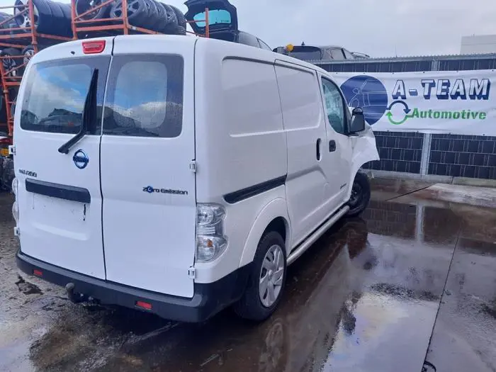 Tapa de depósito Nissan NV200