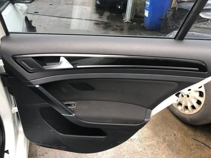 Tapizado de puerta de 4 puertas derecha detrás Volkswagen Golf