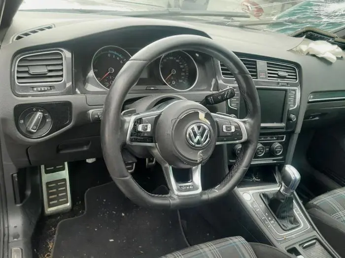 Embellecedor de cuentakilómetros Volkswagen Golf
