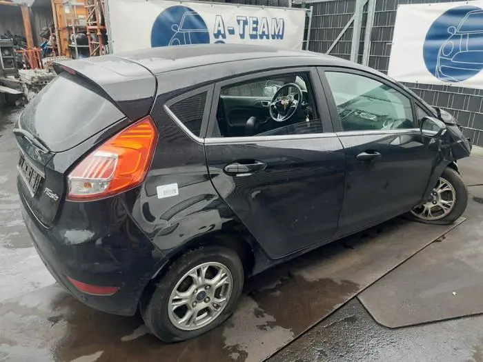 Ventanilla de puerta de 4 puertas derecha detrás Ford Fiesta