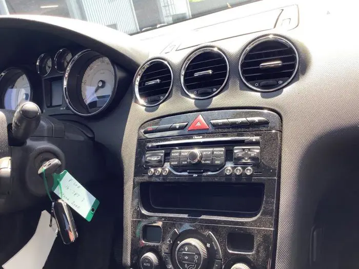 Reproductor de CD y radio Peugeot 308