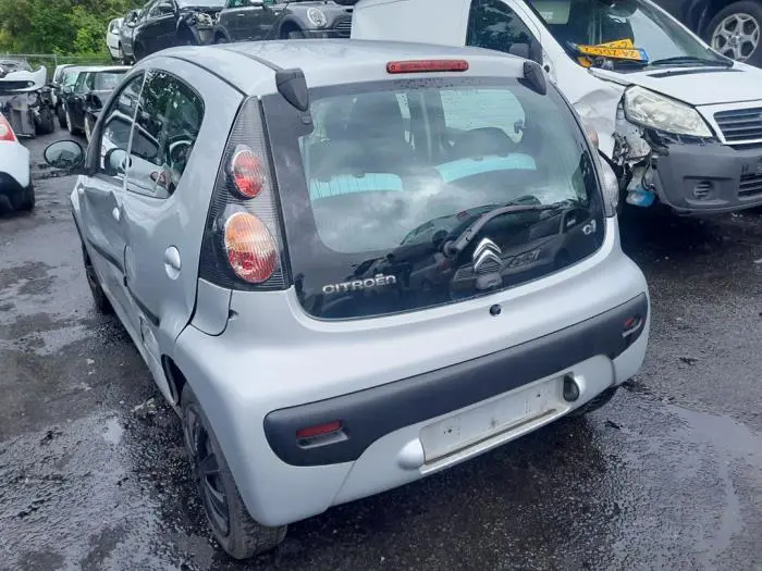 Mecanismo de cierre del portón trasero Citroen C1