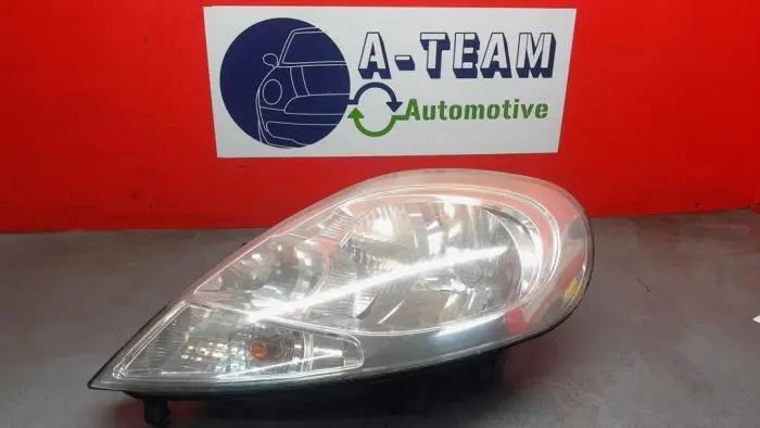 Faro izquierda Renault Trafic