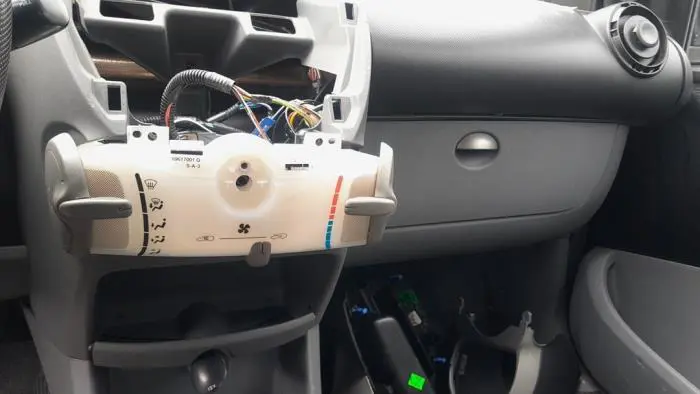 Panel de control de calefacción Peugeot 107