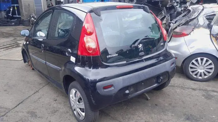 Mecanismo de cierre del portón trasero Peugeot 107