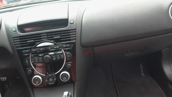 Reproductor de CD y radio Mazda RX-8