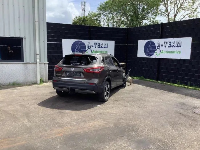 Achteras voorwielaandrijving Nissan Qashqai+2