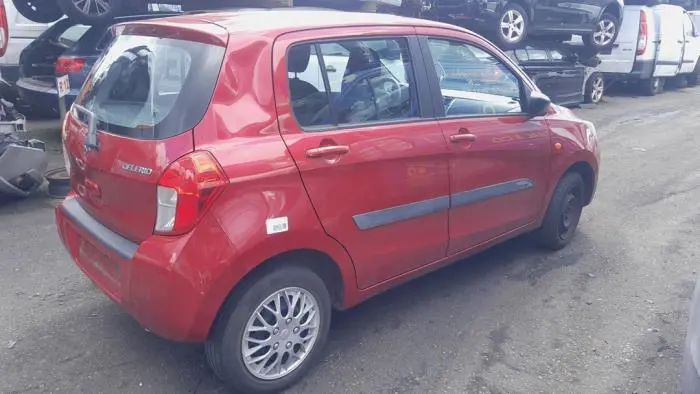 Puerta de 4 puertas derecha detrás Suzuki Celerio