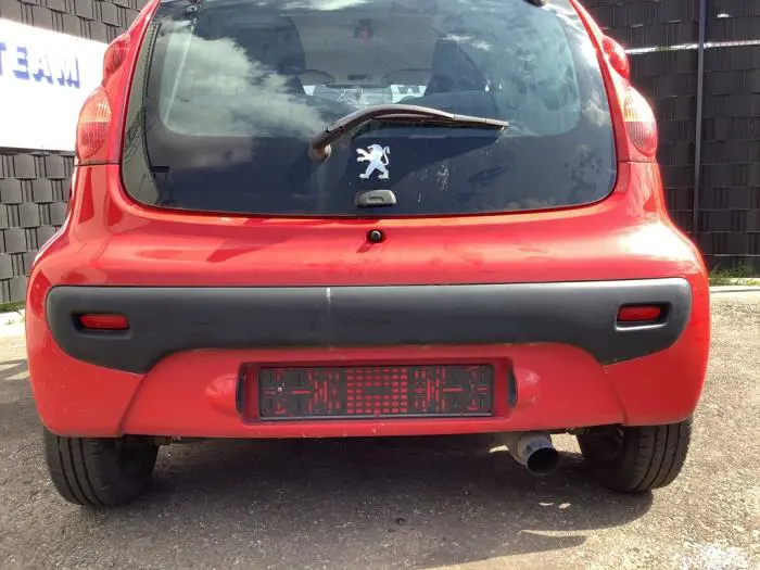 Parachoques trasero Peugeot 107