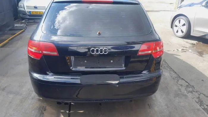 Mecanismo de cierre del portón trasero Audi A3