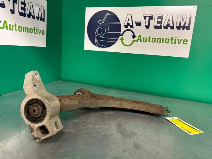 Brazo portante izquierda delante Volkswagen Golf 04-