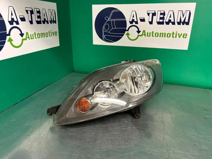 Faro izquierda Volkswagen Golf 04-