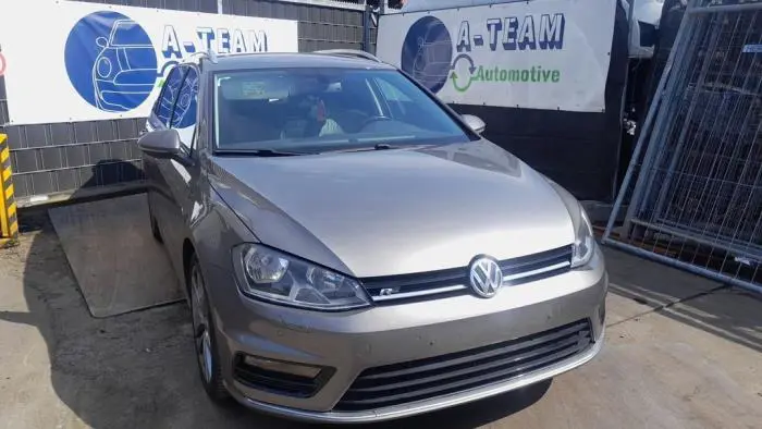 Capó Volkswagen Golf