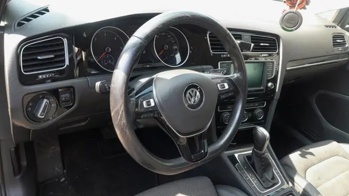 Panel de instrumentación Volkswagen Golf