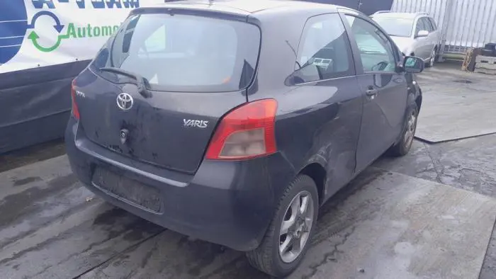 Luz trasera derecha Toyota Yaris