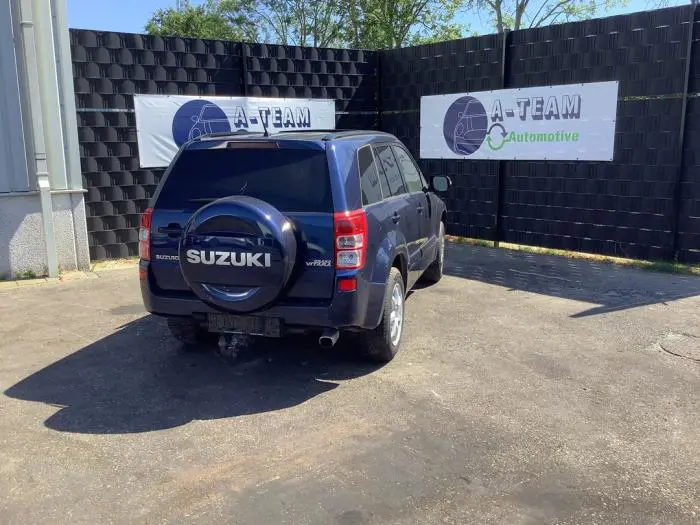 Mangueta de dirección izquierda delante Suzuki Grand Vitara