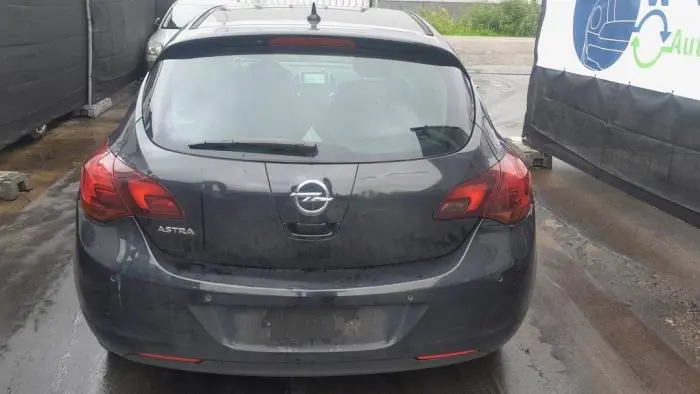 Mecanismo de cierre del portón trasero Opel Astra