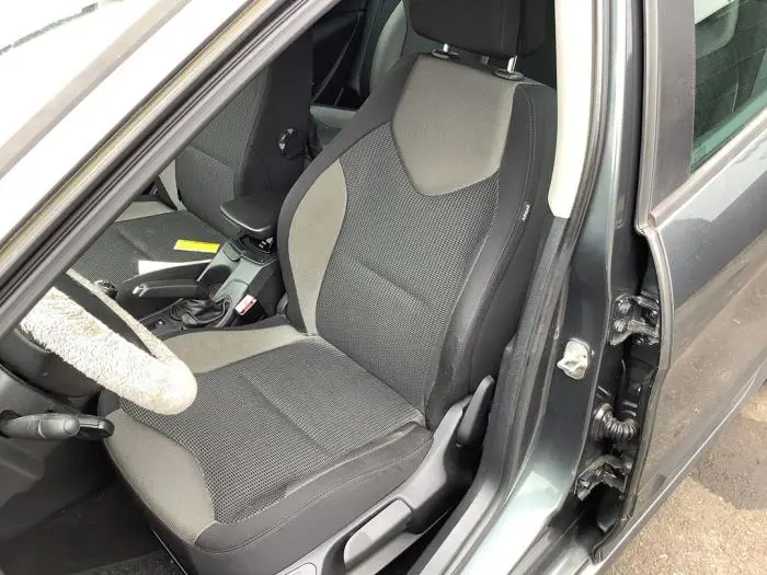 Asiento izquierda Peugeot 308