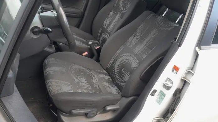 Asiento izquierda Opel Agila