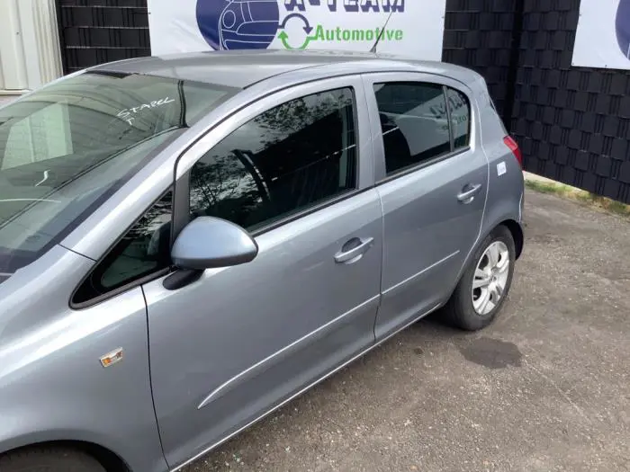 Puerta de 4 puertas izquierda delante Opel Corsa