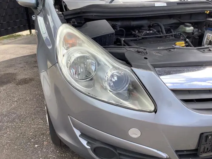 Faro derecha Opel Corsa