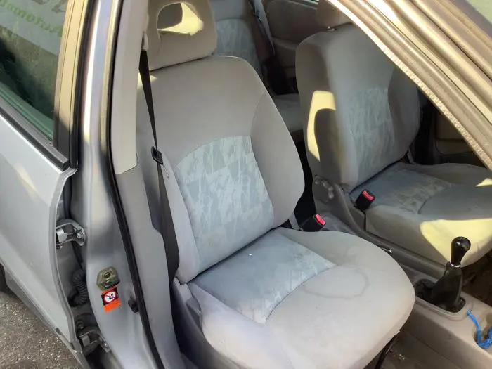 Asiento derecha Nissan Almera Tino