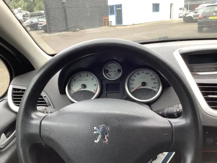 Panel de instrumentación Peugeot 207