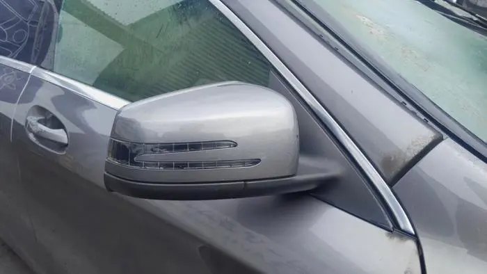 Retrovisor externo derecha Mercedes CLA