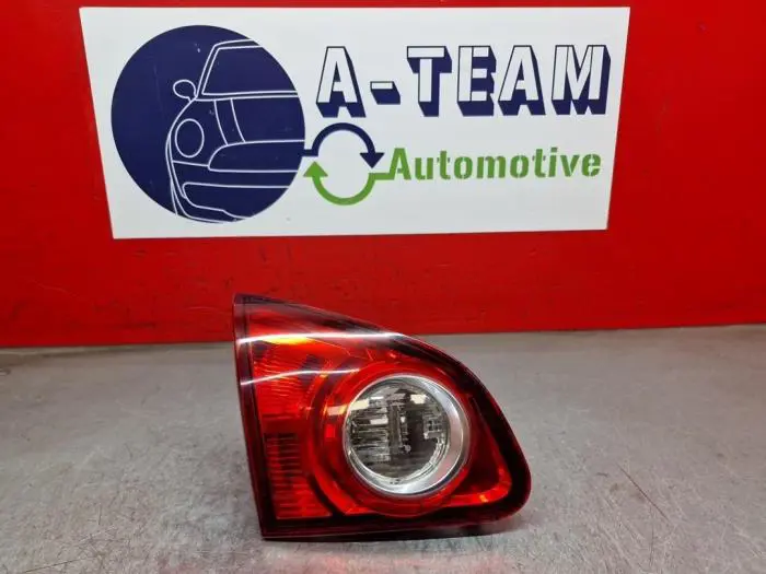 Luz trasera izquierda Nissan Qashqai+2