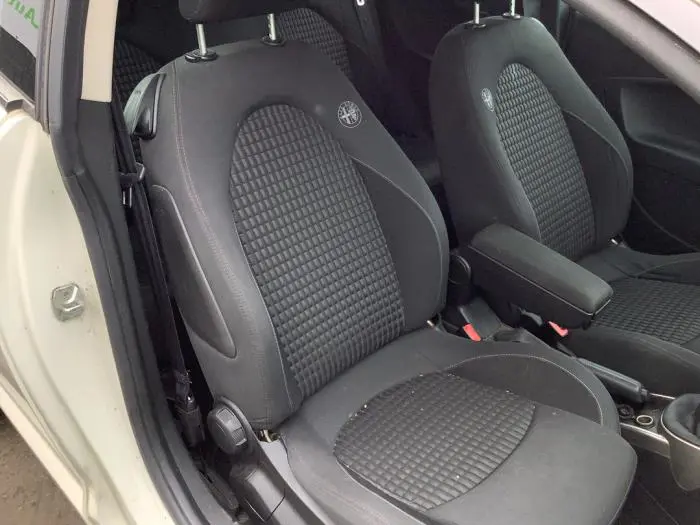 Asiento derecha Alfa Romeo Mito