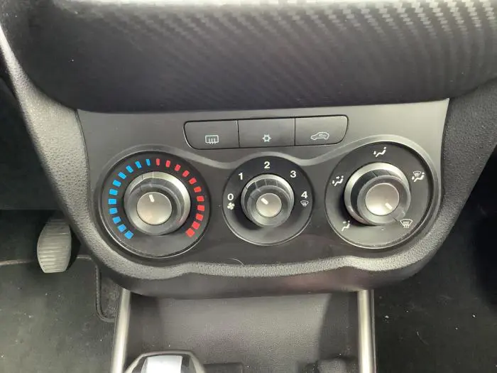 Panel de control de calefacción Alfa Romeo Mito