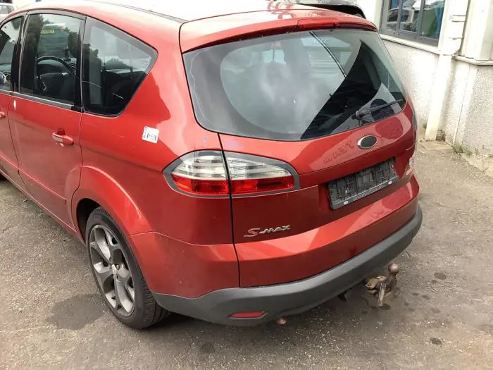 Luz trasera izquierda Ford S-Max