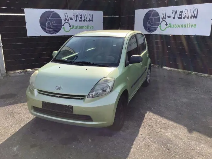 Eje de transmisión izquierda delante Daihatsu Sirion