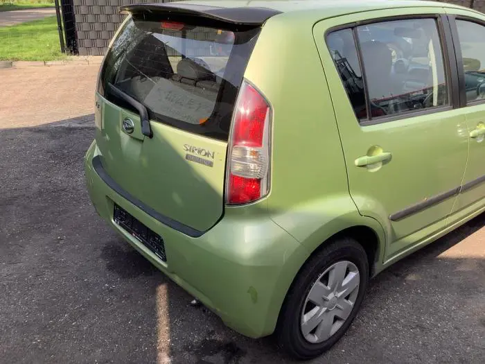 Portón trasero Daihatsu Sirion