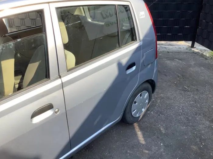 Puerta de 4 puertas izquierda detrás Daihatsu Cuore