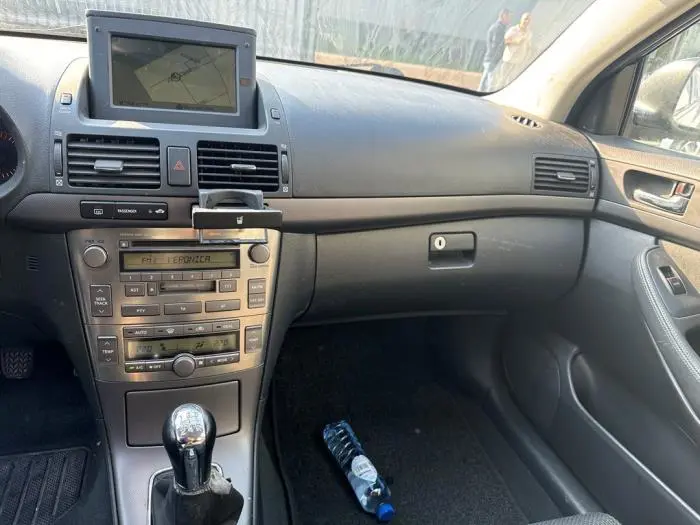 Reproductor de CD y radio Toyota Avensis