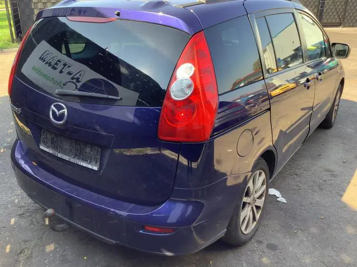 Luz trasera derecha Mazda 5.