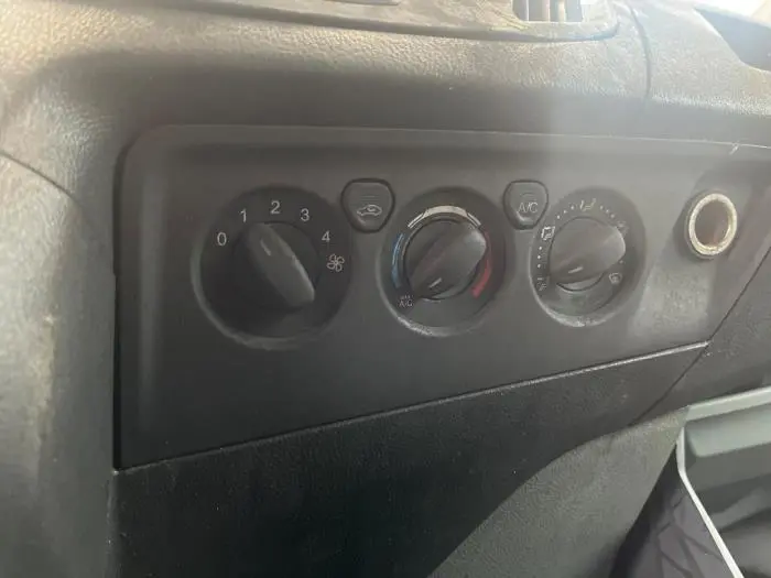 Panel de control de calefacción Ford Transit Custom