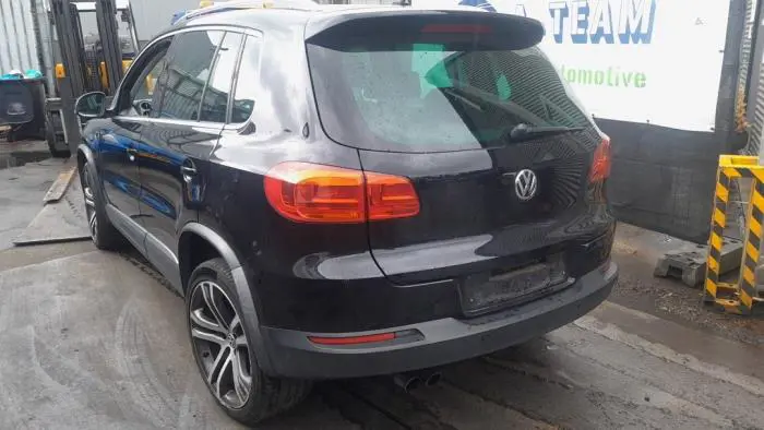 Mangueta izquierda detrás Volkswagen Tiguan