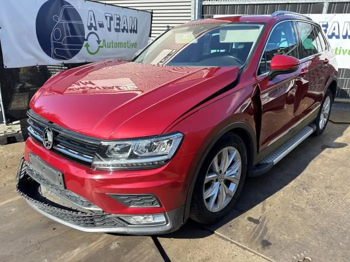 Mangueta de dirección izquierda delante Volkswagen Tiguan