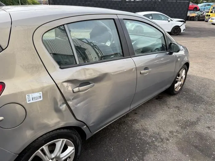 Portier 4Deurs rechts-voor Opel Corsa