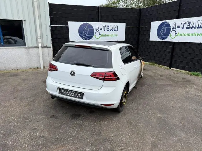 Parachoques trasero Volkswagen Golf