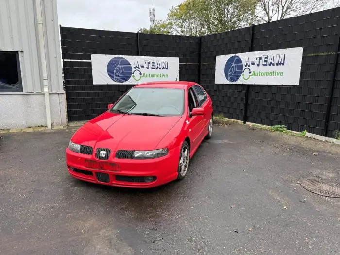 Cinturón de seguridad izquierda delante Seat Leon