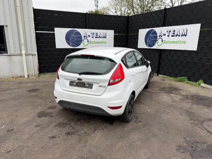 Mangueta de dirección izquierda delante Ford Fiesta