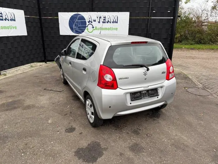 Luz trasera izquierda Suzuki Alto