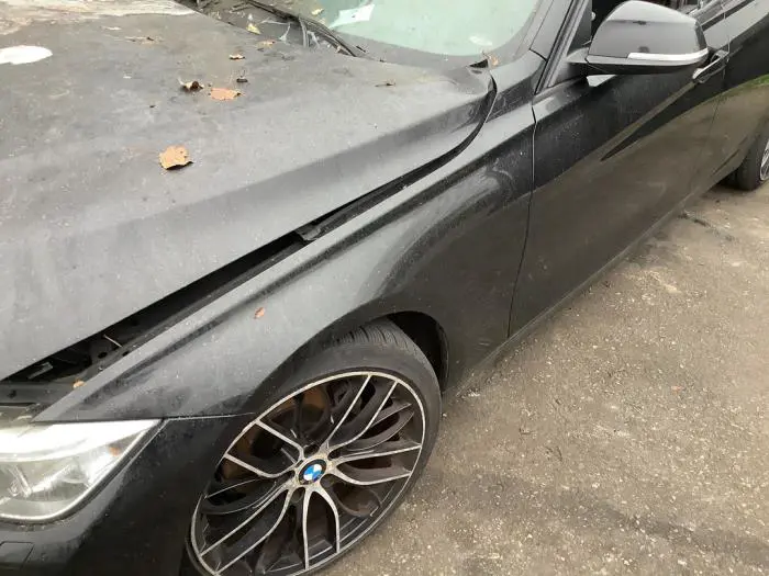 Scherm links-voor BMW M3