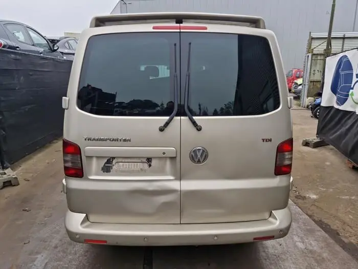 Torsieveer achter Volkswagen Transporter